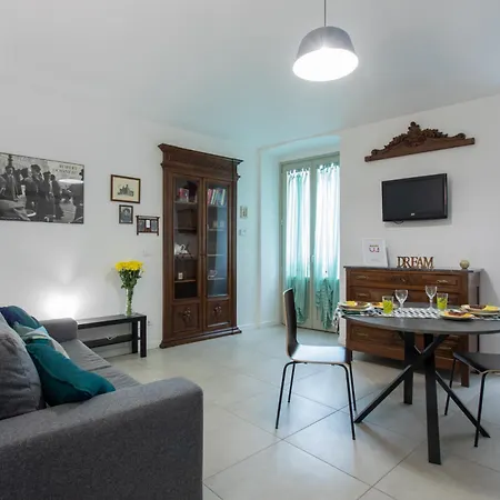 Appartamento Rosso E Blu Di San Salvario By Wonderful Italy *