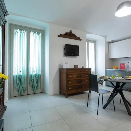 Rosso E Blu Di San Salvario By Wonderful Italy Турин