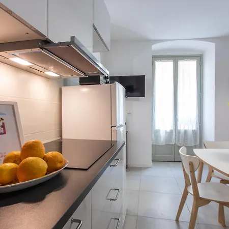 Rosso E Blu Di San Salvario By Wonderful Italy Турин